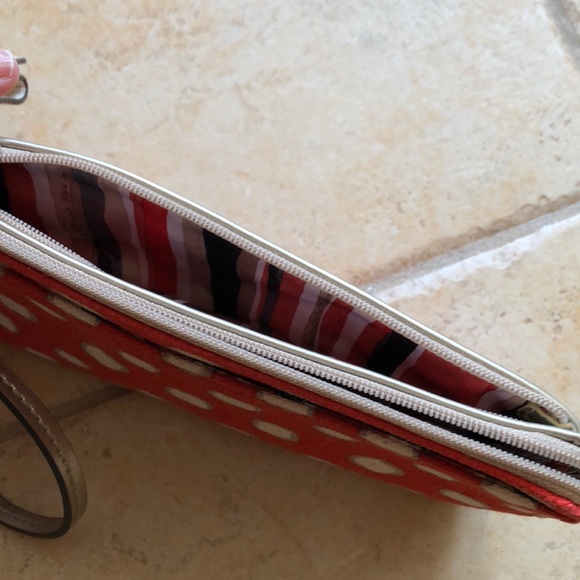 Coach wristlet. NWOT - Picture 4 of 6